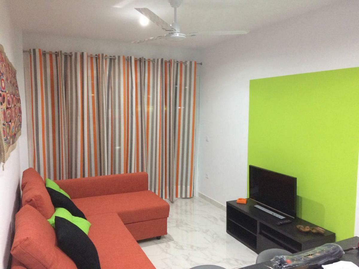 Apartament 5 Min Walk From Yumbo 208